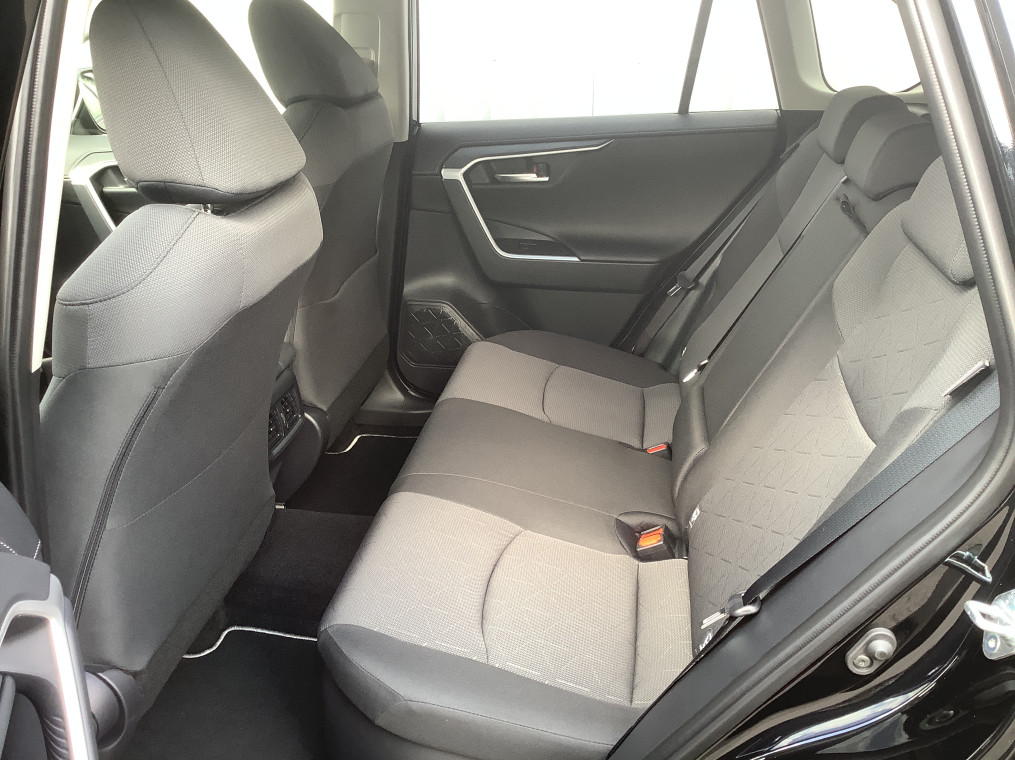 TOYOTA RAV4 HYBRIDE MY23 218 ch 2WD Dynamic