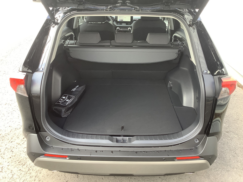 TOYOTA RAV4 HYBRIDE MY23 218 ch 2WD Dynamic