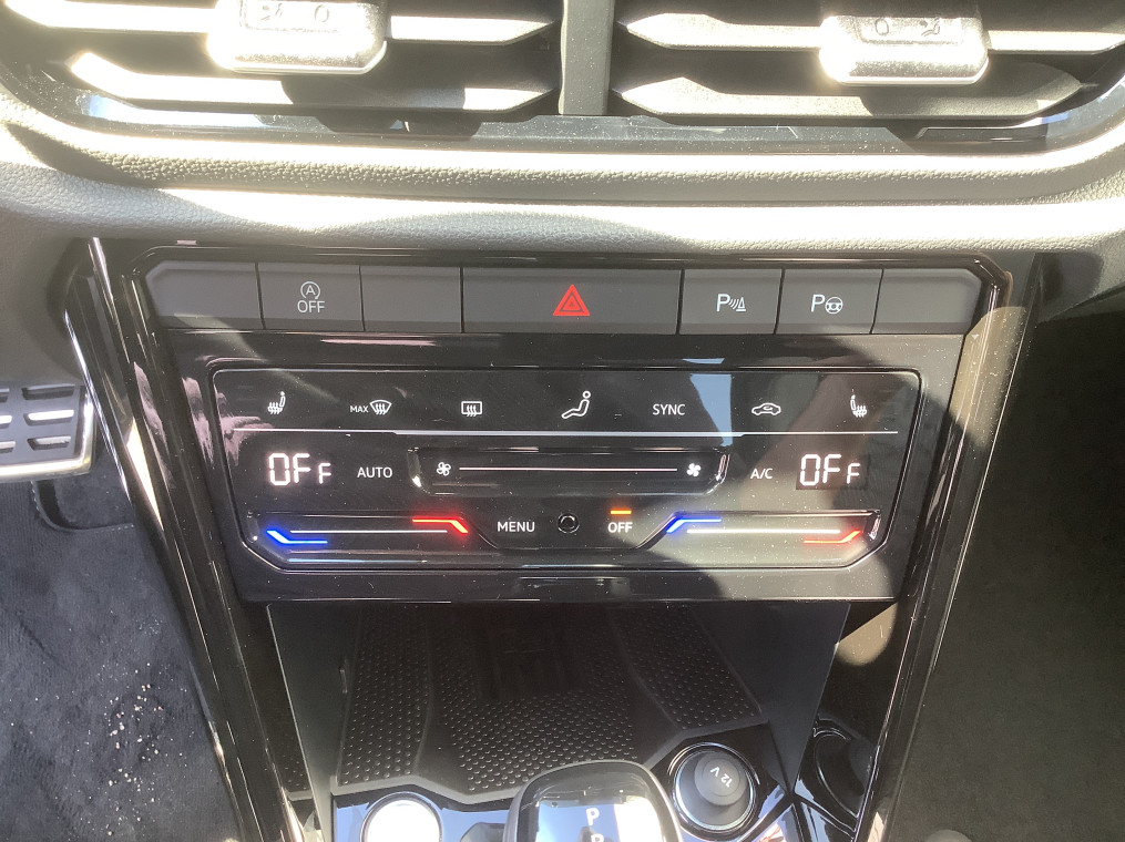 VOLKSWAGEN T-ROC 2.0 TDI 150 Start/Stop DSG7 R-Line