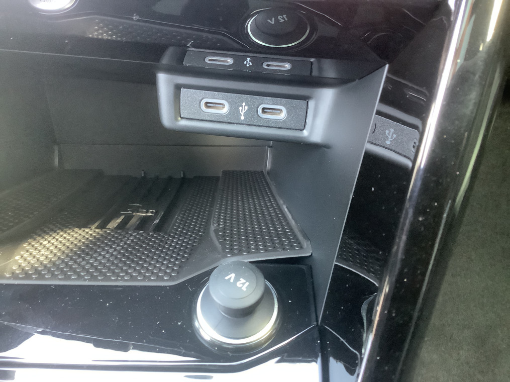 VOLKSWAGEN T-ROC 2.0 TDI 150 Start/Stop DSG7 R-Line