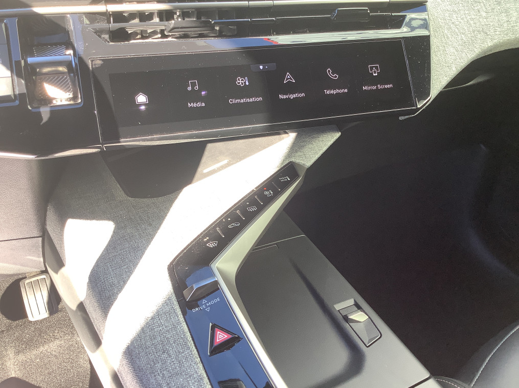 PEUGEOT 3008 Hybrid 145 e-DCS6 Allure