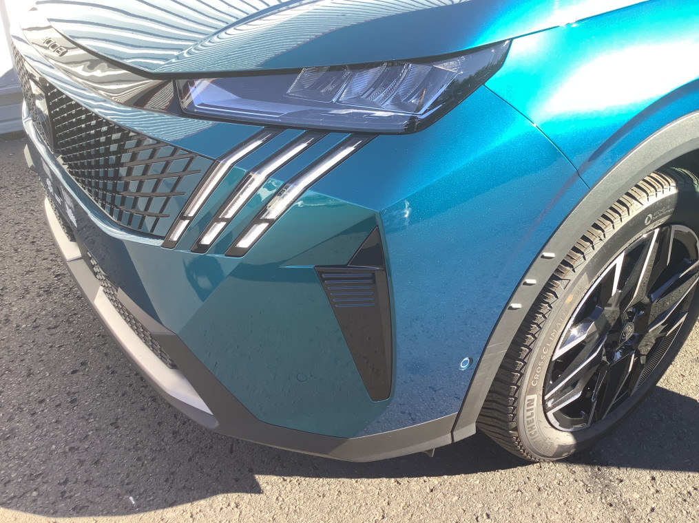 PEUGEOT 3008 Hybrid 145 e-DCS6 Allure