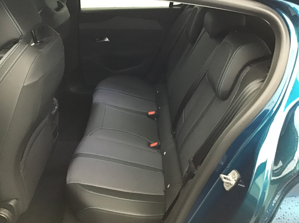 PEUGEOT 308 BlueHDi 130ch S&S EAT8 Allure