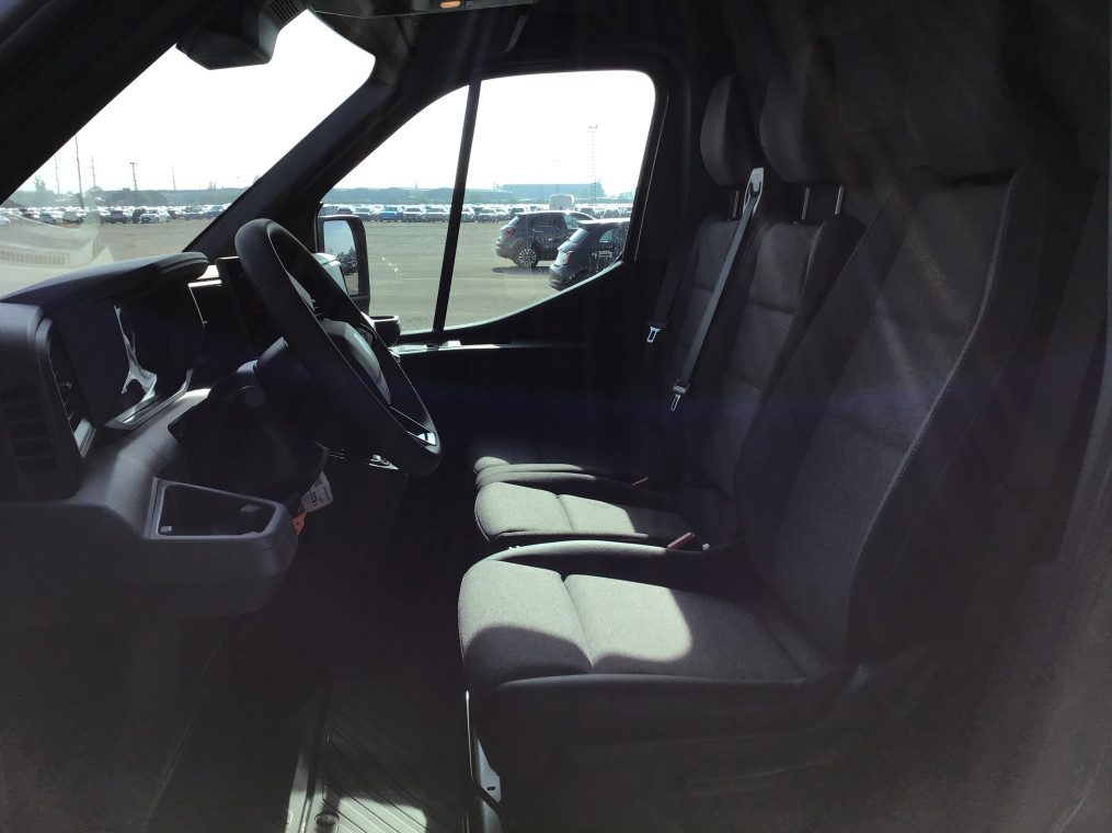 RENAULT MASTER VAN FGN TRAC 3T5 L2H2 BLUE DCI 150 EXTRA
