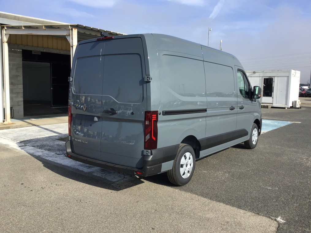 RENAULT MASTER VAN FGN TRAC 3T5 L2H2 BLUE DCI 150 EXTRA