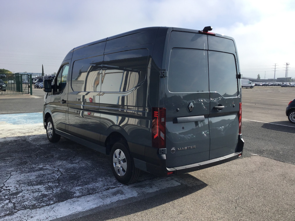 RENAULT MASTER VAN FGN TRAC 3T5 L2H2 BLUE DCI 150 EXTRA
