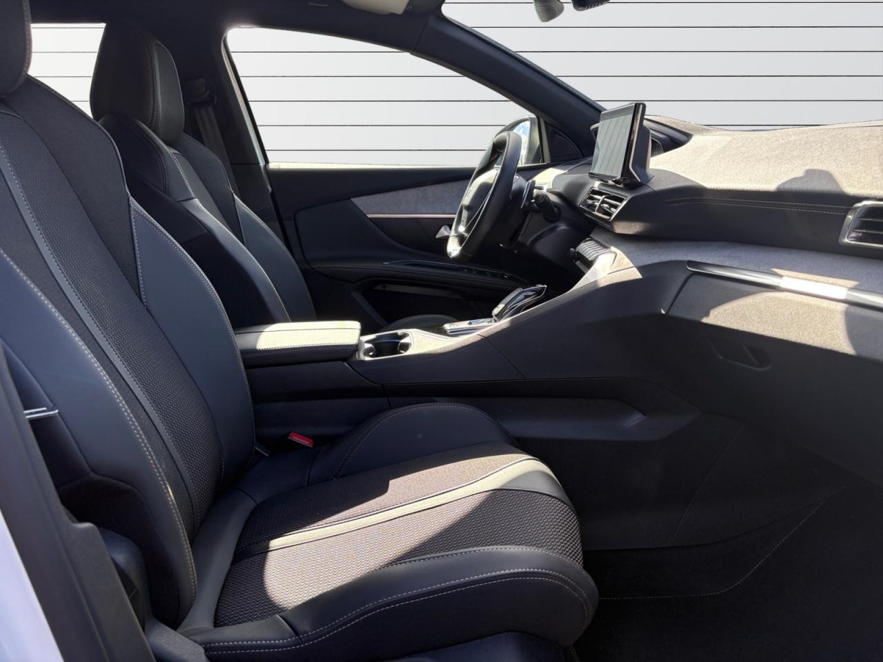 PEUGEOT 5008 1.2 PureTech 130 EAT8 GT - 7 PLACES