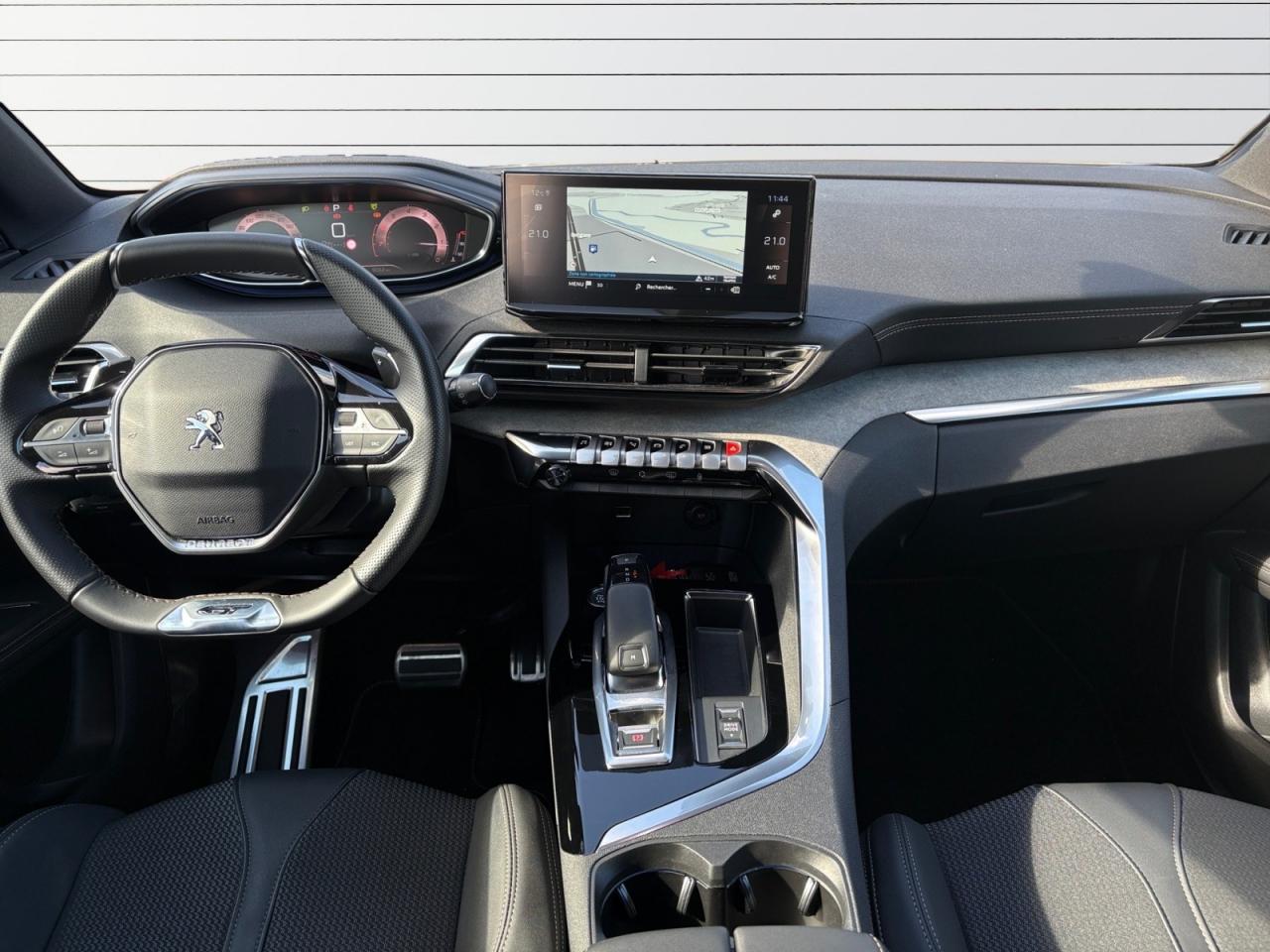 PEUGEOT 5008 1.2 PureTech 130 EAT8 GT - 7 PLACES