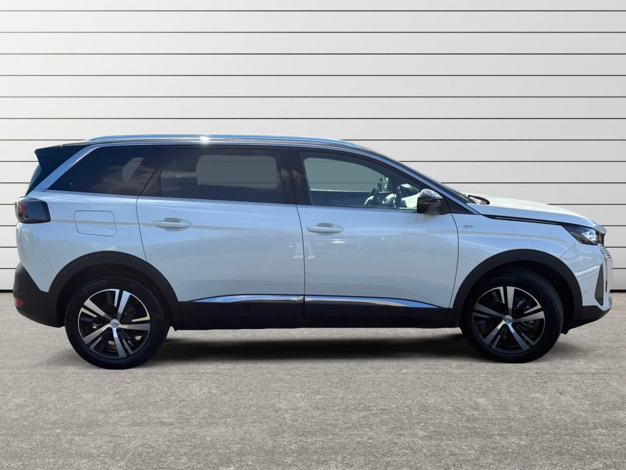 PEUGEOT 5008 1.2 PureTech 130 EAT8 GT - 7 PLACES
