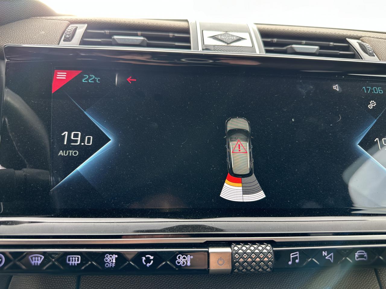DS DS7 Crossback E-Tense 225 Business - TVA RÉCUPÉRABLE