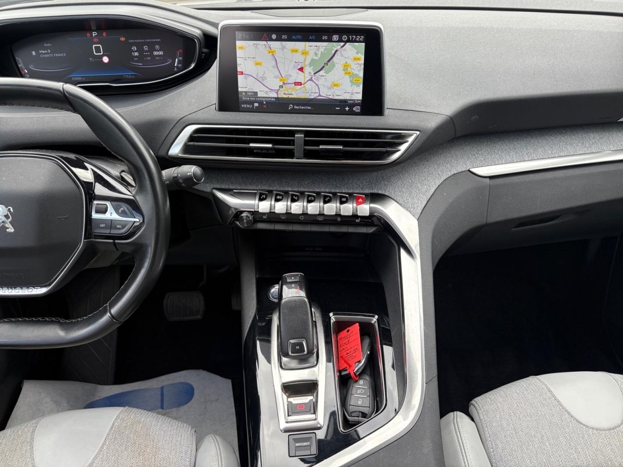 PEUGEOT 5008 1.2L PureTech 130 EAT8 Allure - SELLERIE EXCLUSIVE - 7 PLACES