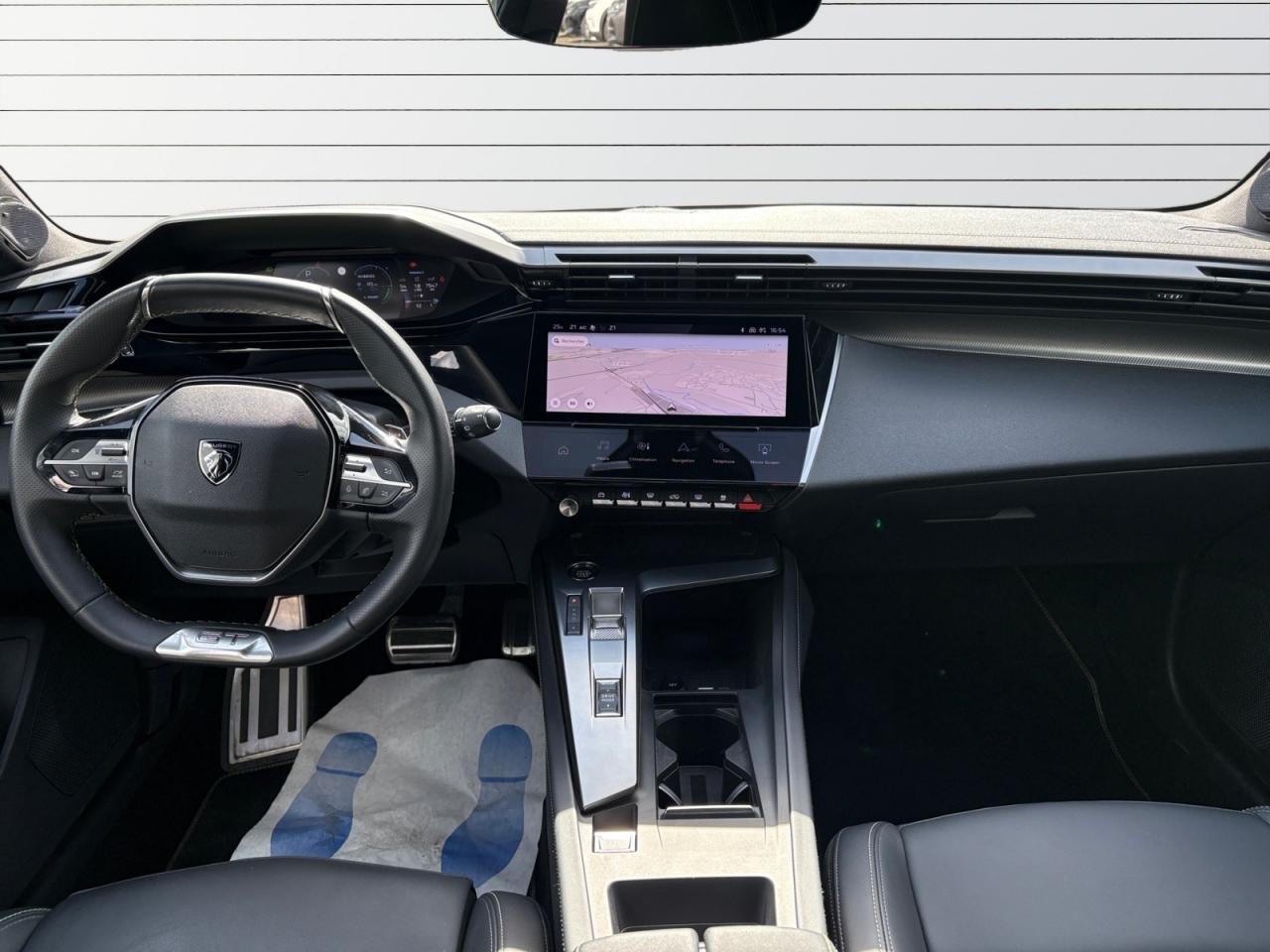 PEUGEOT 308 1.6 PHEV 225 e-EAT8 GT + CAMERA 360 + FOCAL + SIEGE AGR