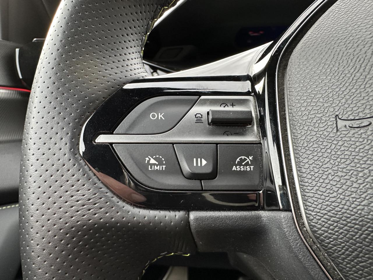 PEUGEOT 308 1.6 PHEV 225 e-EAT8 GT + CAMERA 360 + FOCAL + SIEGE AGR