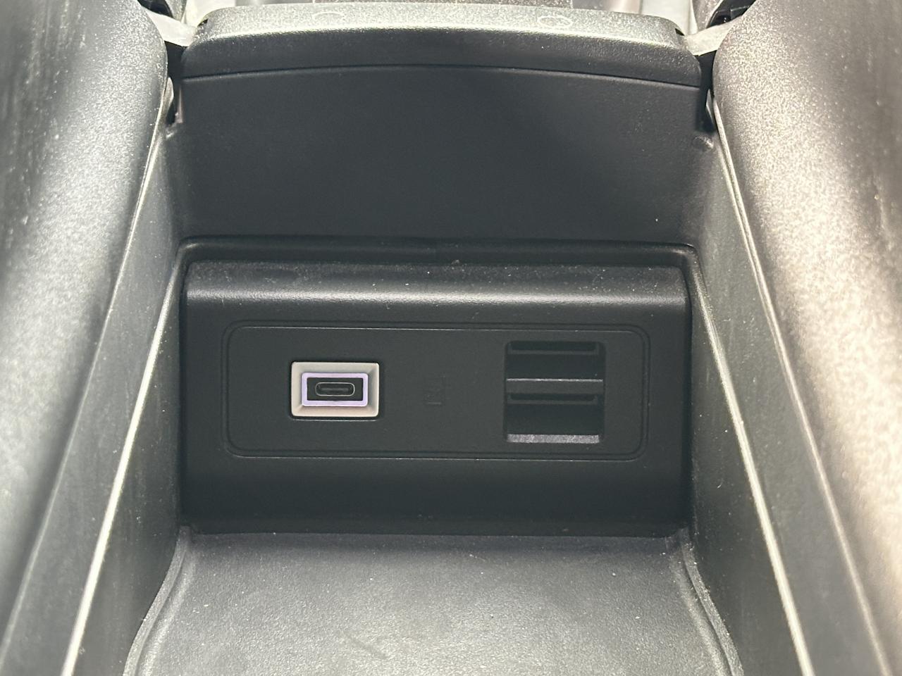 PEUGEOT 308 1.6 PHEV 225 e-EAT8 GT + CAMERA 360 + FOCAL + SIEGE AGR