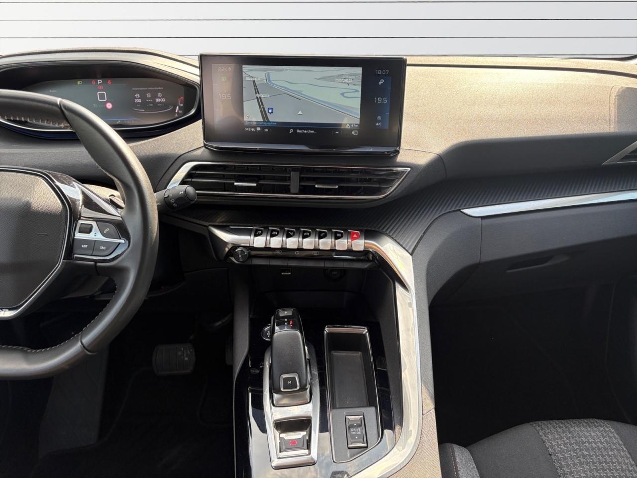 PEUGEOT 3008 1.5 BlueHDi 130 EAT8 Active Pack - TVA RÉCUPÉRABLE