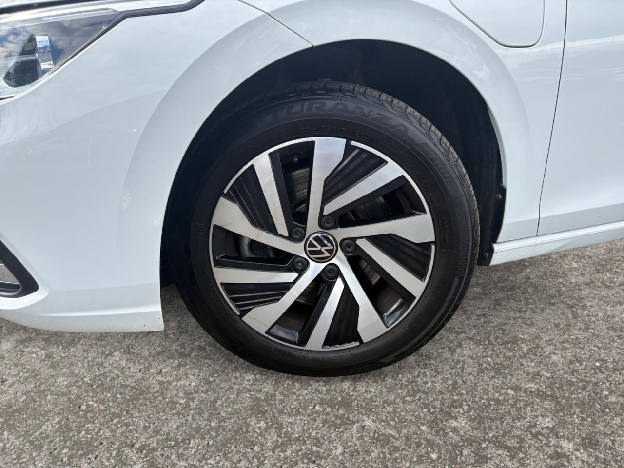 VOLKSWAGEN GOLF VIII VIII 1.4 eHybrid 204 DSG6 Style + TOIT OUVRANT + TVA RÉCUPÉRABLE