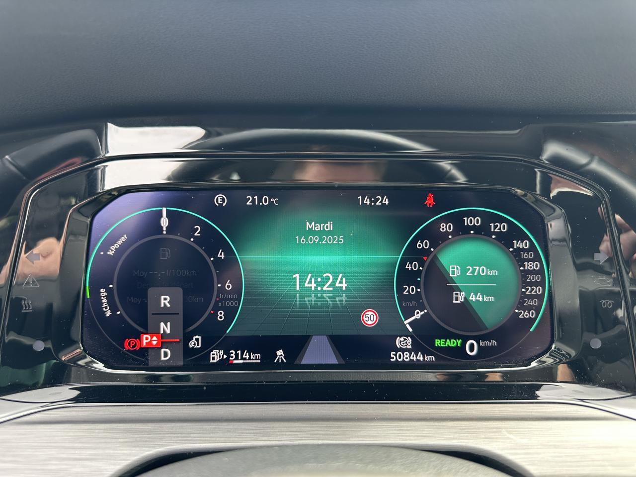 VOLKSWAGEN GOLF VIII VIII 1.4 eHybrid 204 DSG6 Style + TOIT OUVRANT + TVA RÉCUPÉRABLE