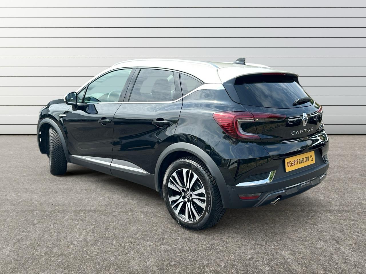 RENAULT CAPTUR 1.3 TCe 140 EDC  Initiale Paris - EXCELLENT ETAT