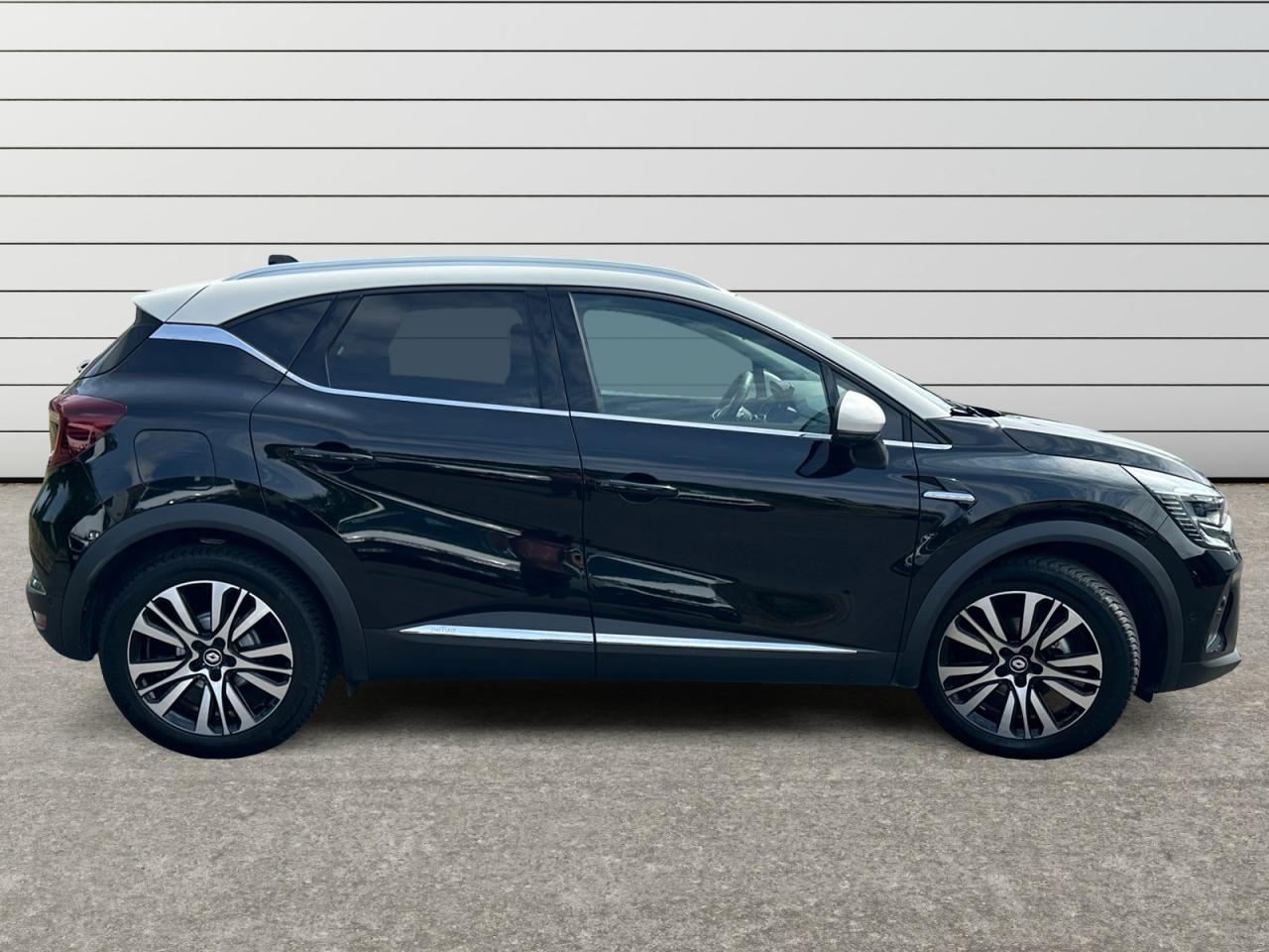 RENAULT CAPTUR 1.3 TCe 140 EDC  Initiale Paris - EXCELLENT ETAT