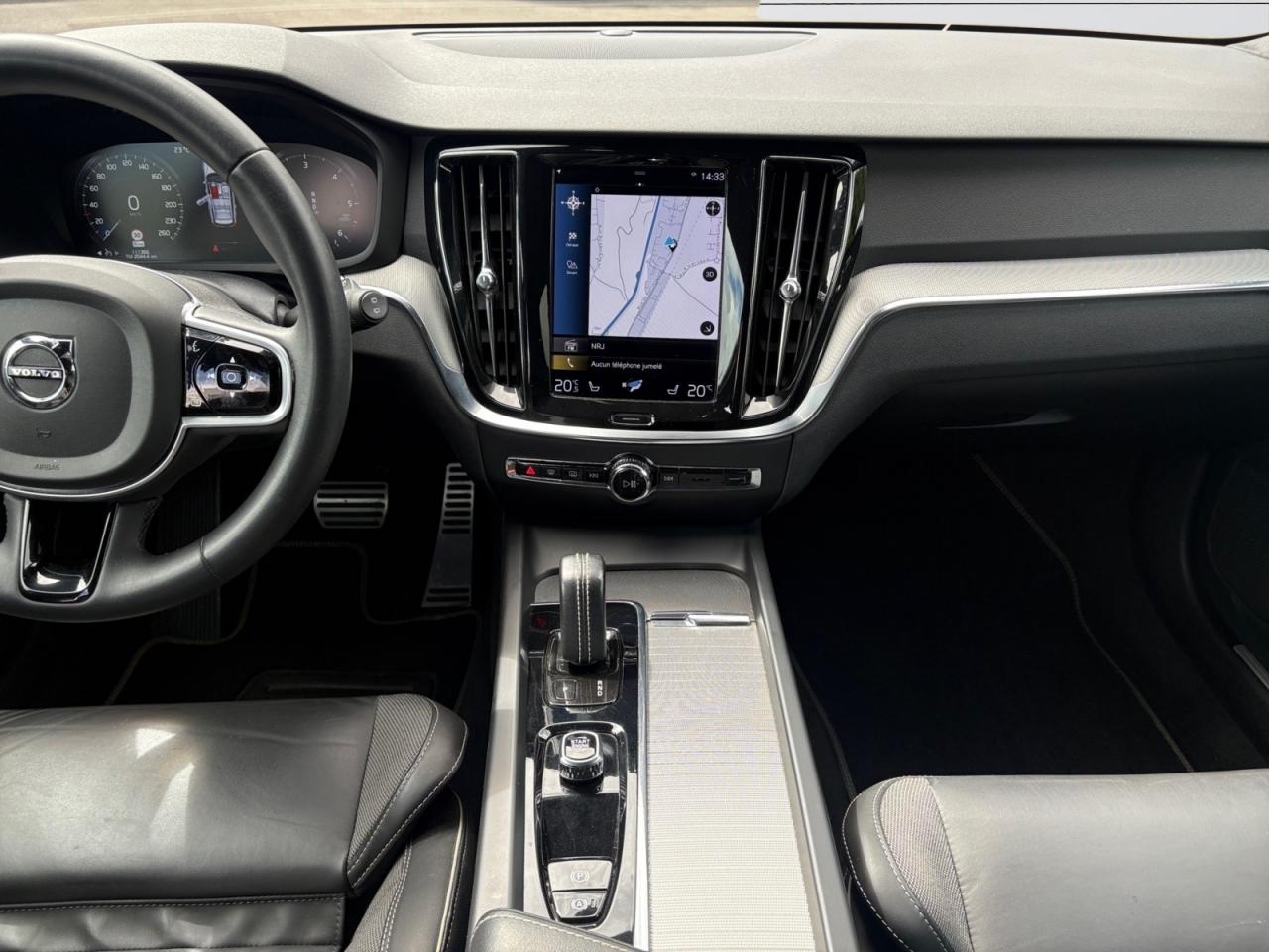 VOLVO V60 B4 Micro-Hybride Diesel 197 Geartronic R-Design - TVA RECUPERABLE + ATTELAGE