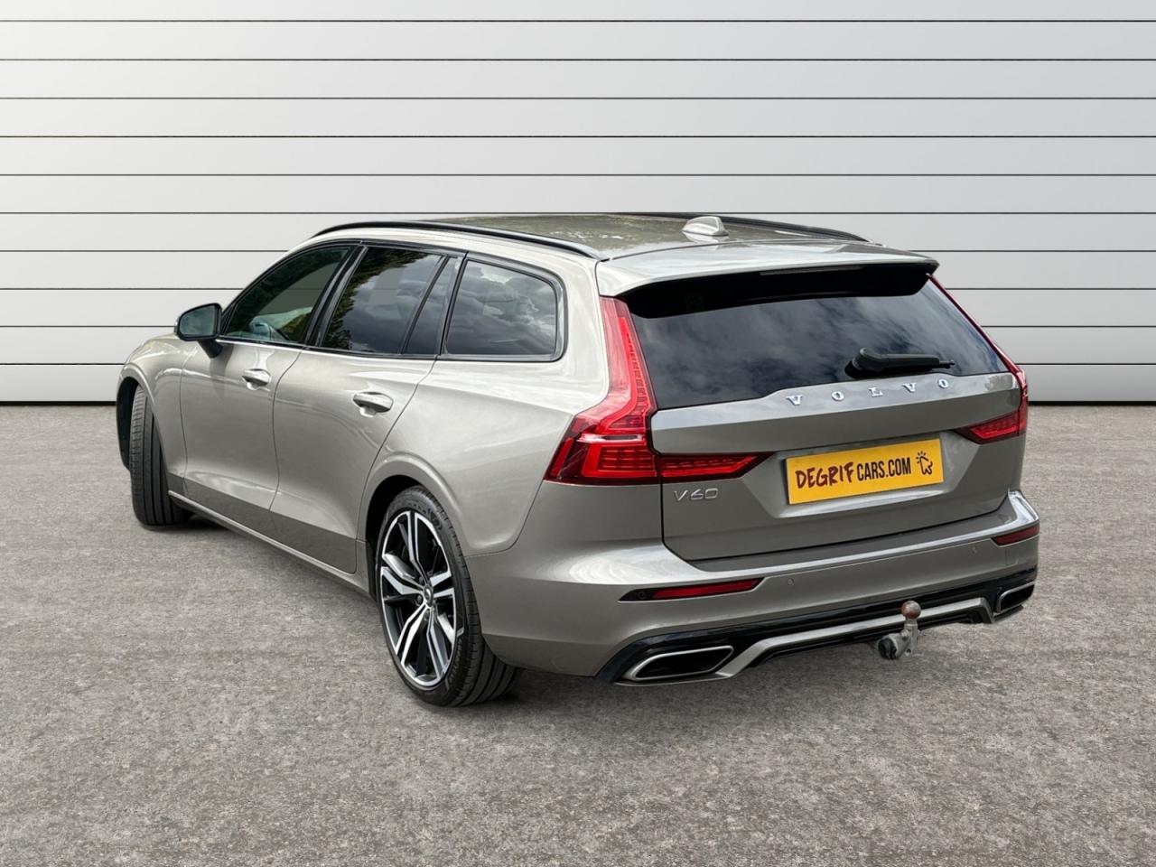 VOLVO V60 B4 Micro-Hybride Diesel 197 Geartronic R-Design - TVA RECUPERABLE + ATTELAGE