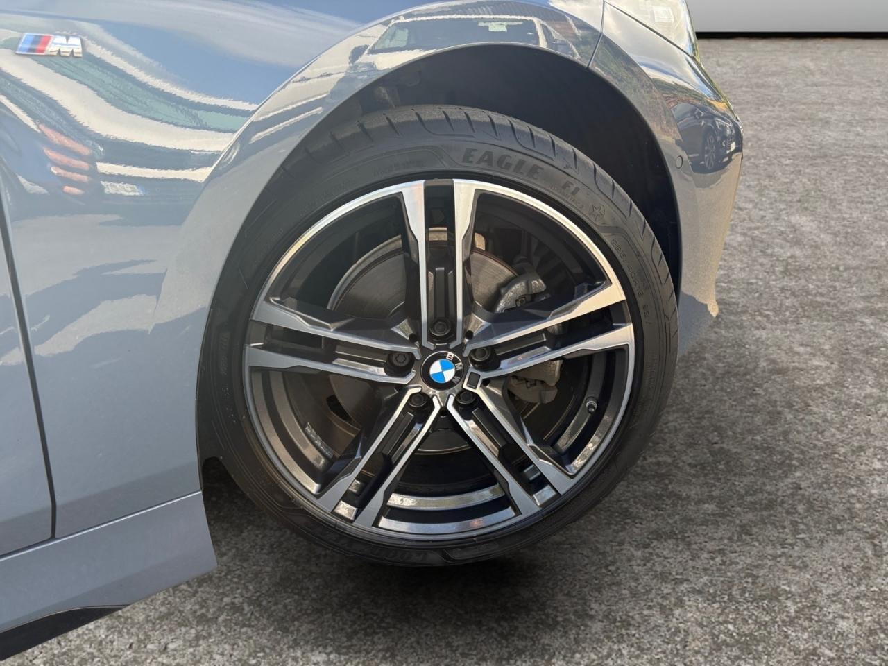 BMW SERIE 1 118d BVA F40 M Sport + TOIT OUVR + CUIR + SHADOW LINE + HAYON ELEC + TVA RECUPERABLE