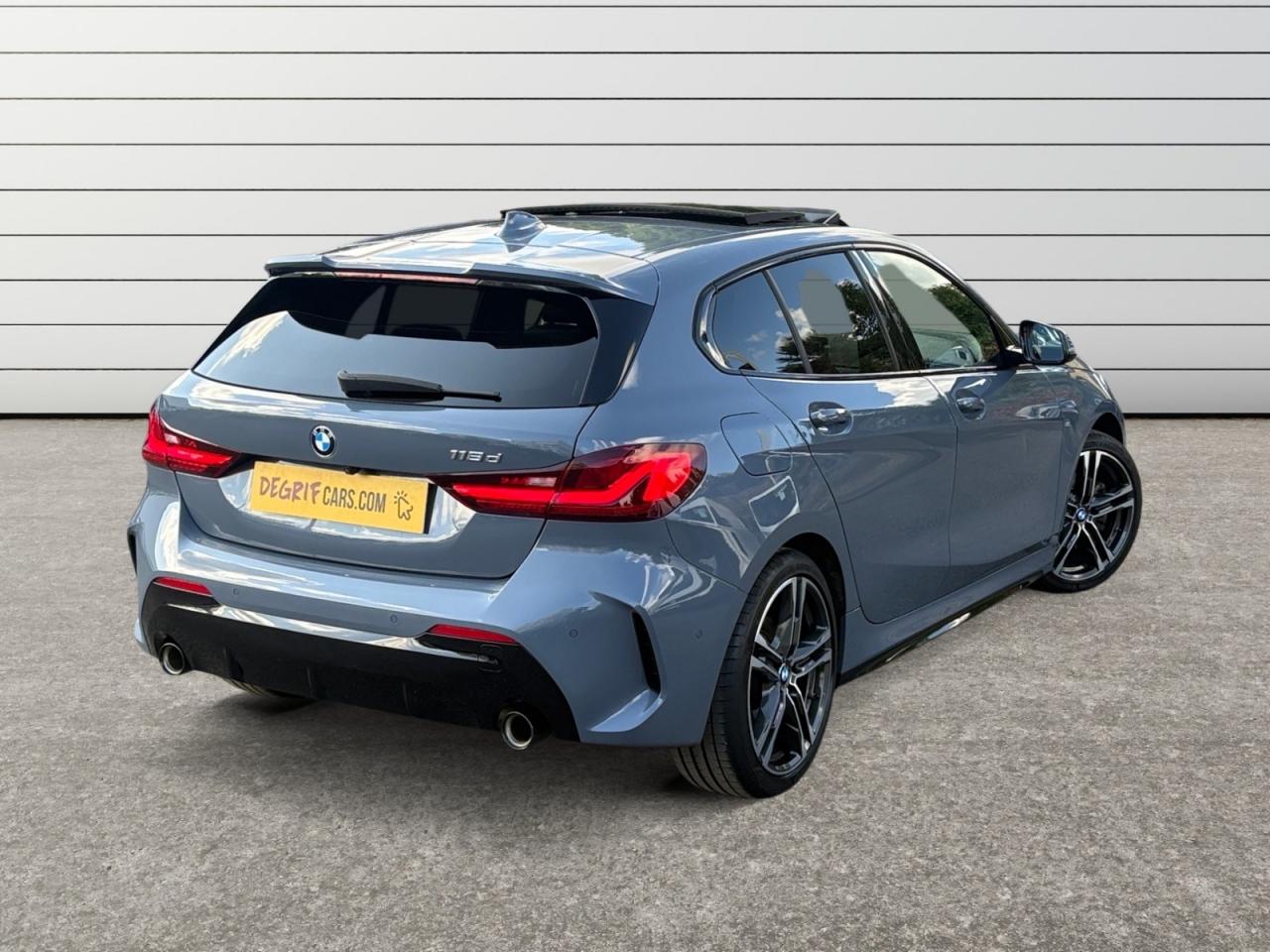 BMW SERIE 1 118d BVA F40 M Sport + TOIT OUVR + CUIR + SHADOW LINE + HAYON ELEC + TVA RECUPERABLE