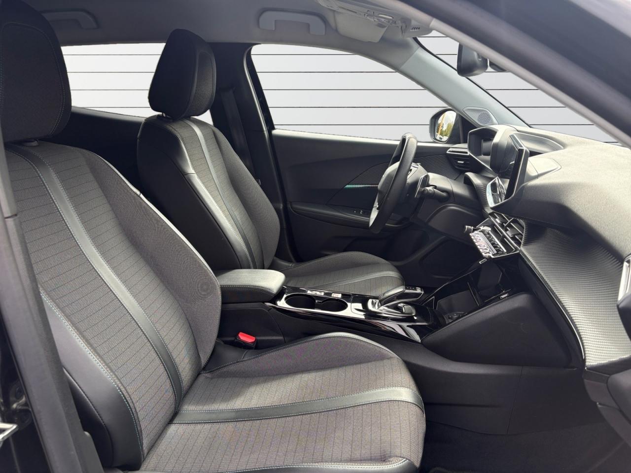 PEUGEOT 2008 1.5 BlueHDi 130 EAT8 Allure Business + TVA RECUPERABLE