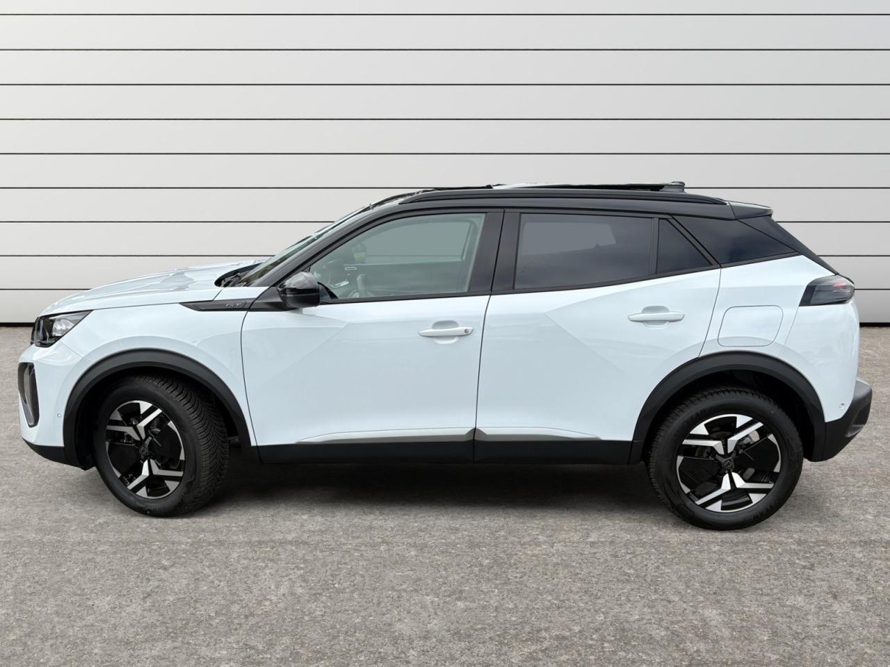 PEUGEOT 2008 HYBRID 145 GT 1.2 Hybrid 136 e-DCS6 + TOIT OUVR + CAMERA 360 + SIEGE ELEC MASSANT + ALCANTARA + TVA
