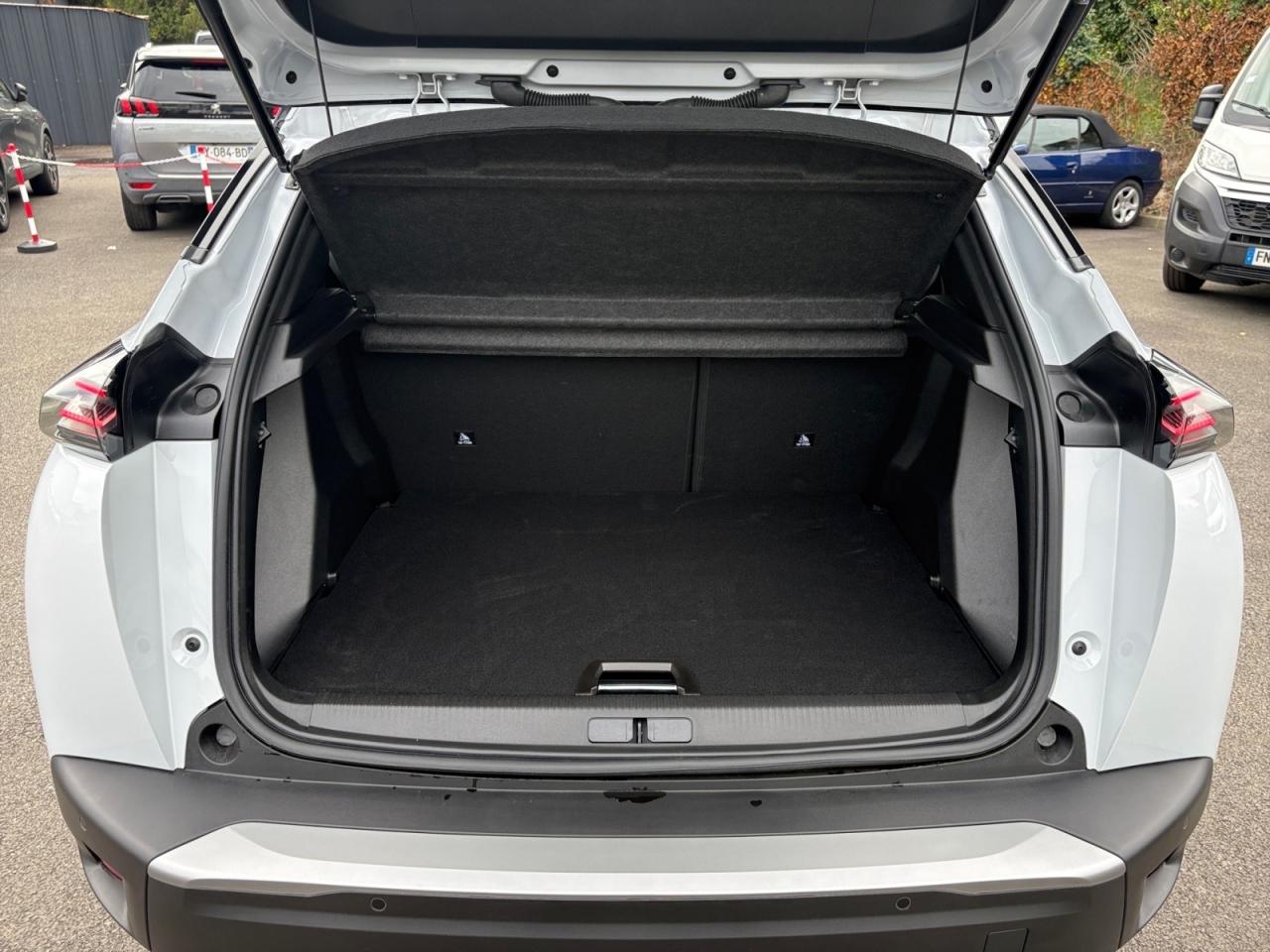 PEUGEOT 2008 HYBRID 145 GT 1.2 Hybrid 136 e-DCS6 + TOIT OUVR + CAMERA 360 + SIEGE ELEC MASSANT + ALCANTARA + TVA