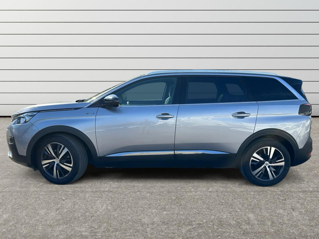 PEUGEOT 5008 1.5 BlueHDi 130 EAT8 GT Line + TOIT OUVRANT + 7 PLACES
