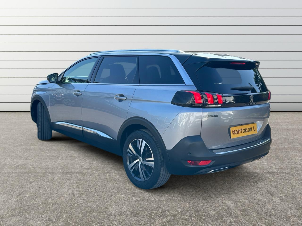 PEUGEOT 5008 1.5 BlueHDi 130 EAT8 GT Line + TOIT OUVRANT + 7 PLACES