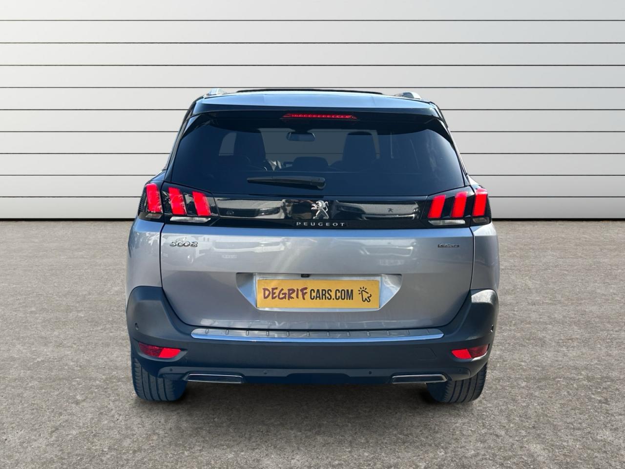 PEUGEOT 5008 1.5 BlueHDi 130 EAT8 GT Line + TOIT OUVRANT + 7 PLACES