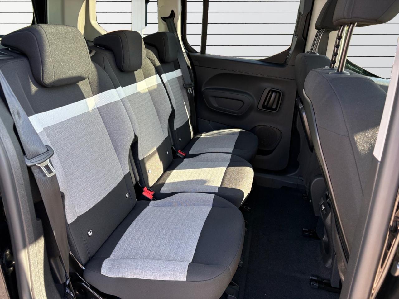 CITROEN BERLINGO VP 1.5 BlueHDi S&S - 130 EAT8 M Max + Pack Techno + Modutop + Navigation