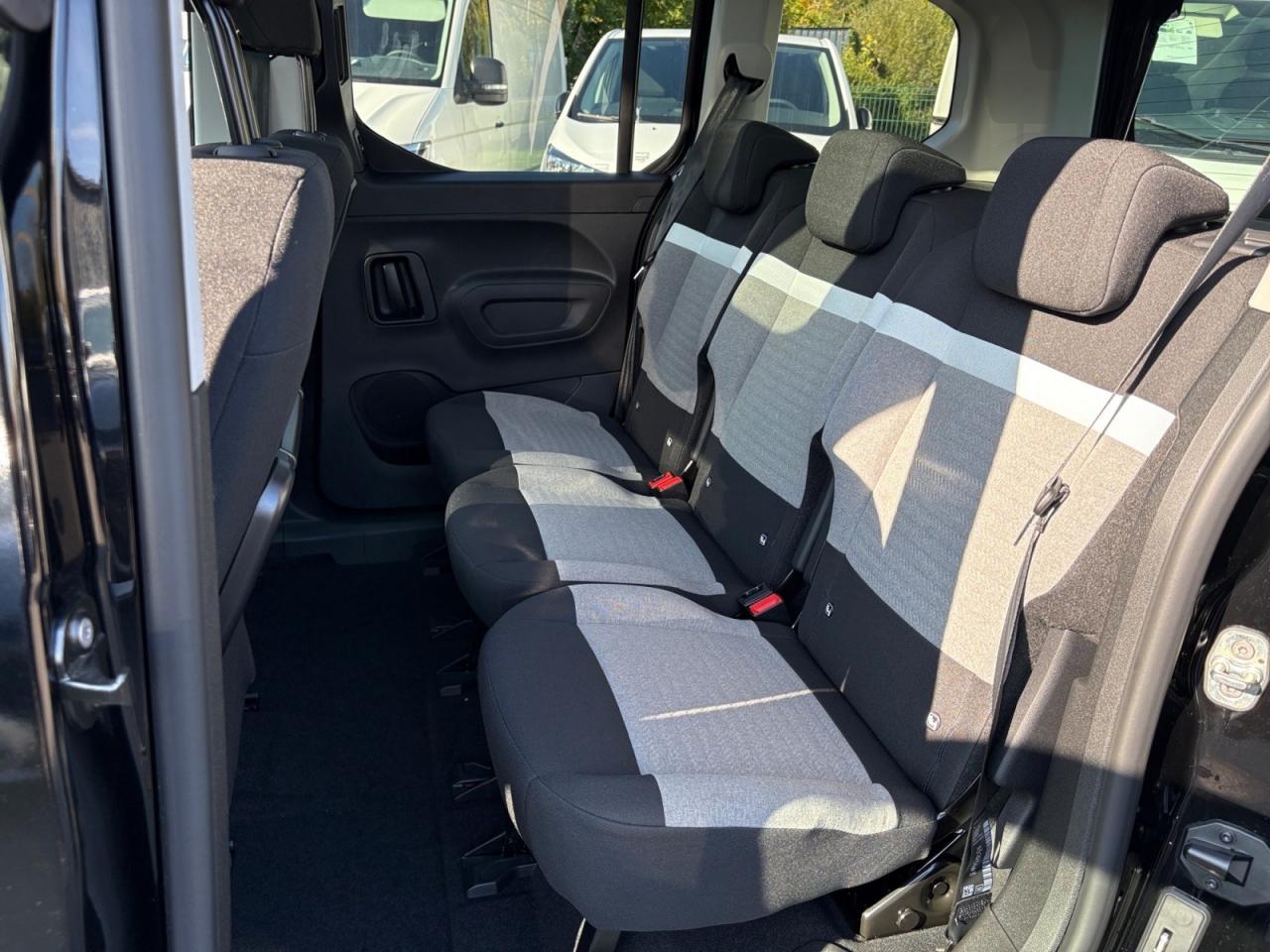 CITROEN BERLINGO VP 1.5 BlueHDi S&S - 130 EAT8 M Max + Pack Techno + Modutop + Navigation