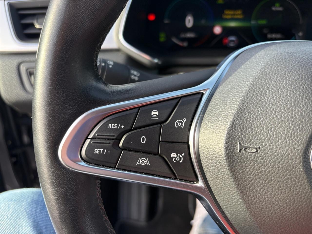 RENAULT CAPTUR 1.6 E-Tech Hybride Rechargeable 160 Techno + Pack Driving Assist - TVA RECUPERABLE