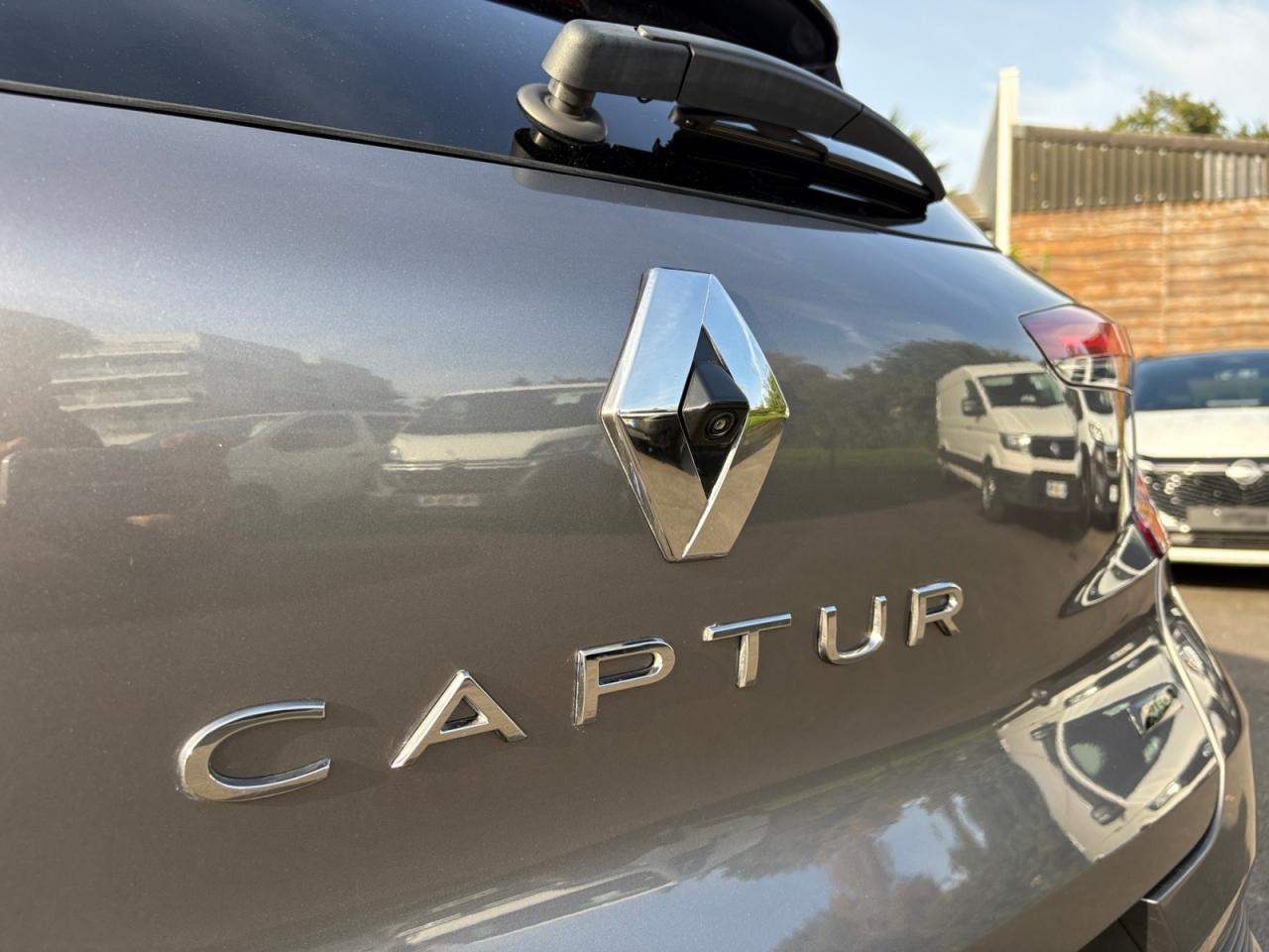 RENAULT CAPTUR 1.6 E-Tech Hybride Rechargeable 160 Techno + Pack Driving Assist - TVA RECUPERABLE