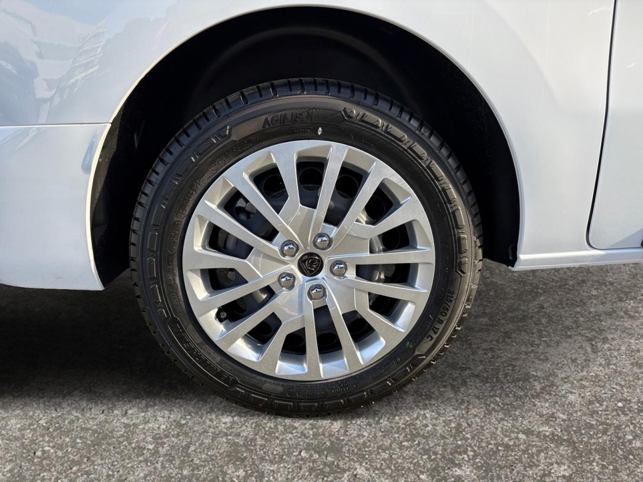 PEUGEOT EXPERT Fourgon M BlueHDi 180 EAT8 + Pack Urbain & Caméra + Pack Look + Moduwork