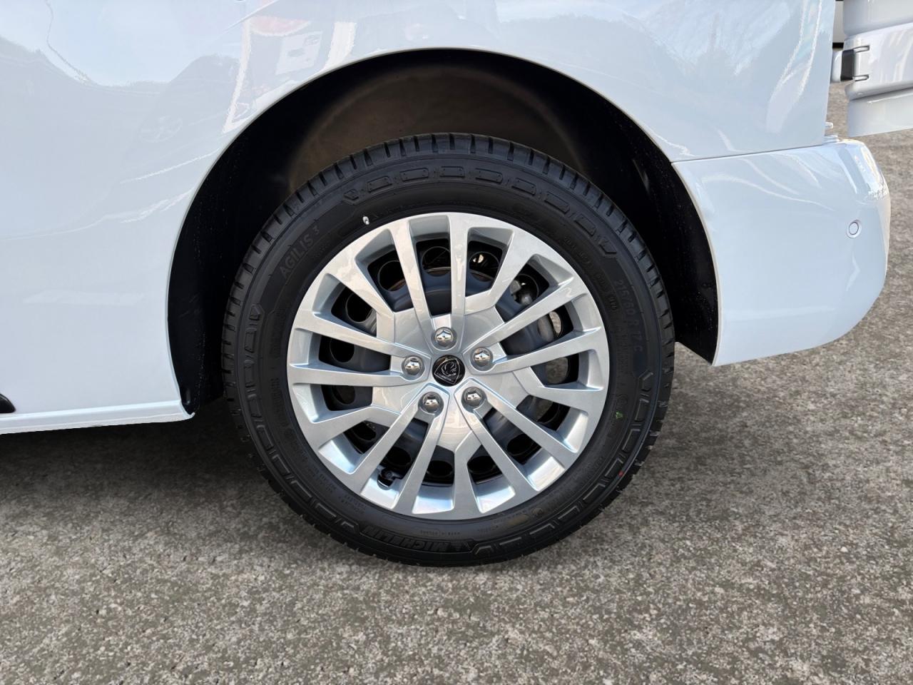 PEUGEOT EXPERT Fourgon M BlueHDi 180 EAT8 + Pack Urbain & Caméra + Pack Look + Moduwork