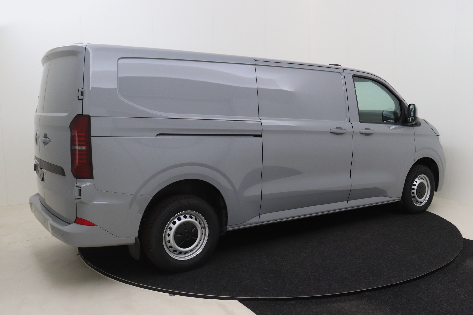 VOLKSWAGEN TRANSPORTER 2.0 TDI DSG 170ch T7 LWB 3,3t