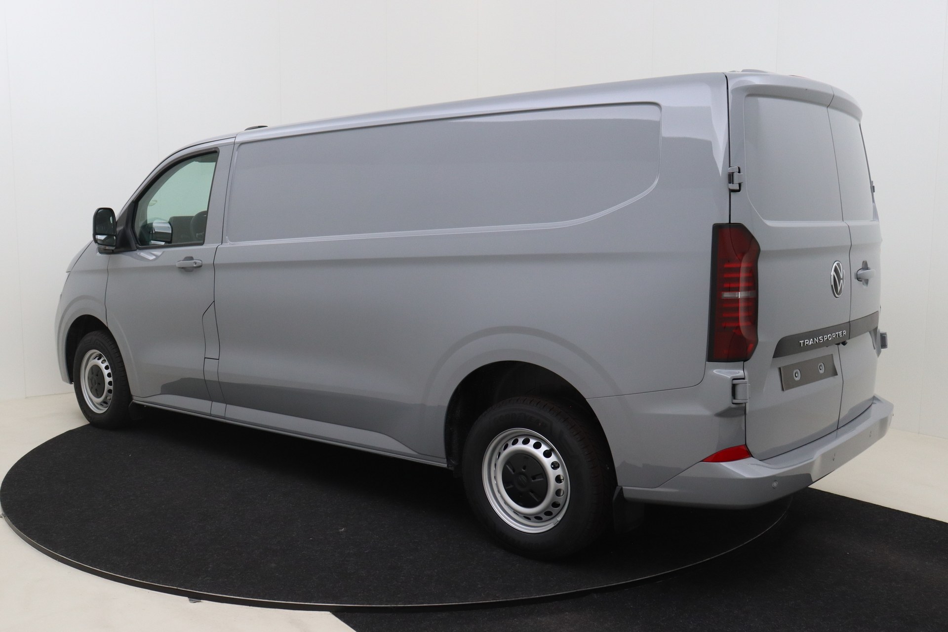 VOLKSWAGEN TRANSPORTER 2.0 TDI DSG 170ch T7 LWB 3,3t