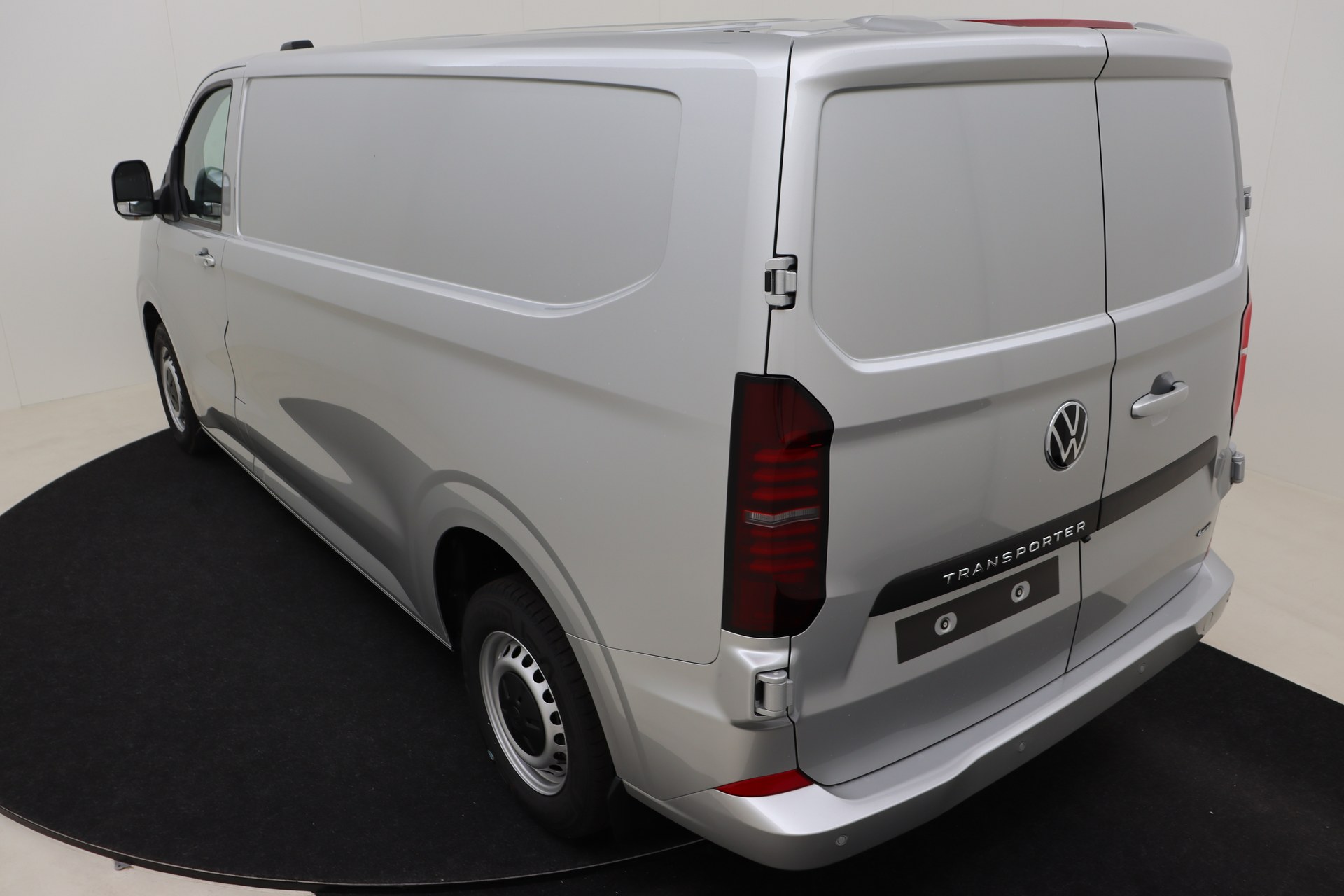 VOLKSWAGEN TRANSPORTER 2.0 TDI DSG 170ch T7 LWB 3,3t 4Motion