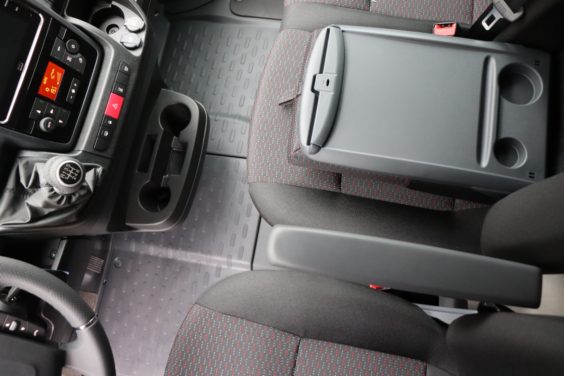 PEUGEOT BOXER 2.2 BlueHDi 165ch S&S Man.6 440 L4H2