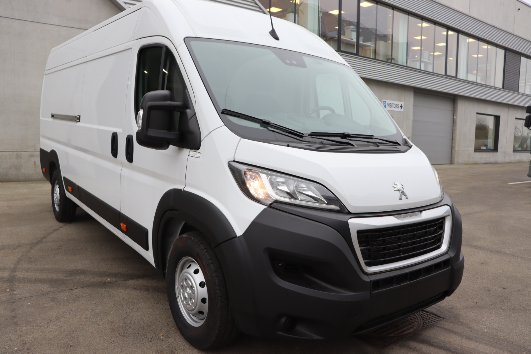 PEUGEOT BOXER 2.2 BlueHDi 165ch S&S Man.6 440 L4H2