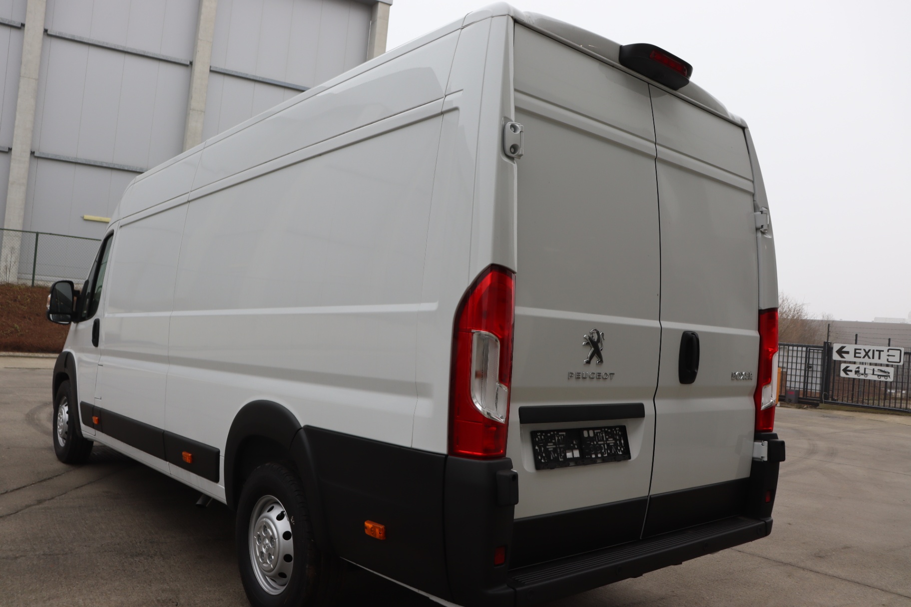 PEUGEOT BOXER 2.2 BlueHDi 165ch S&S Man.6 440 L4H2