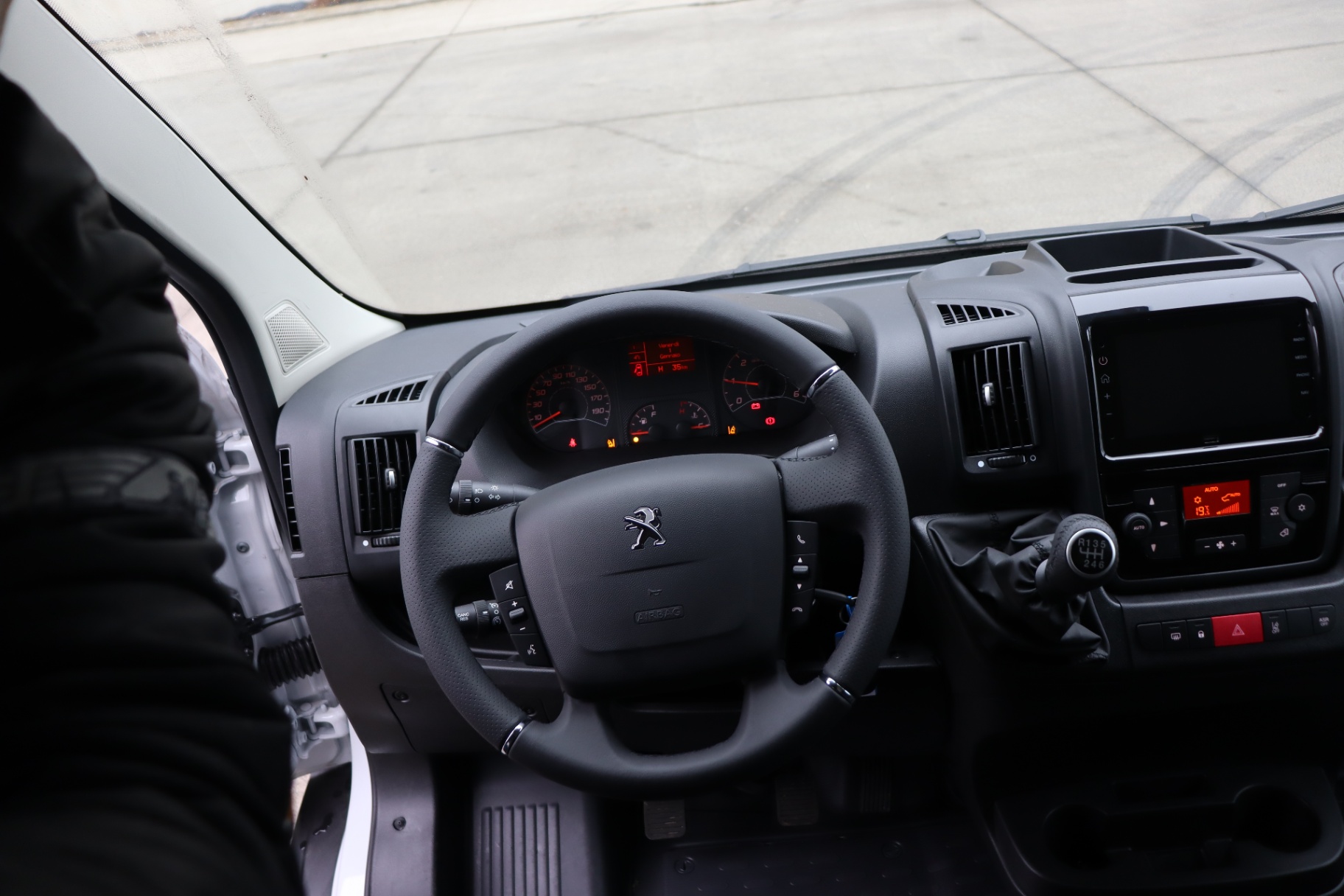 PEUGEOT BOXER 2.2 BlueHDi 165ch S&S Man.6 440 L4H2