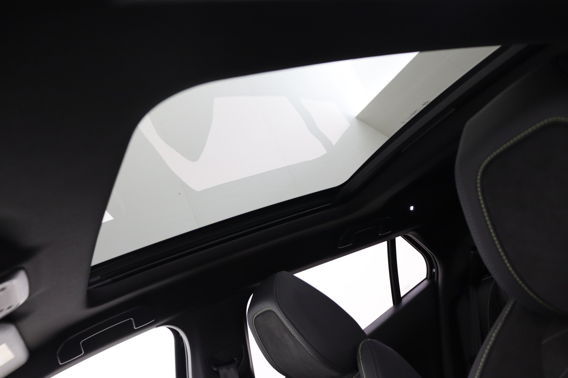 PEUGEOT 2008 Hybrid 145ch e-DSC6 GT