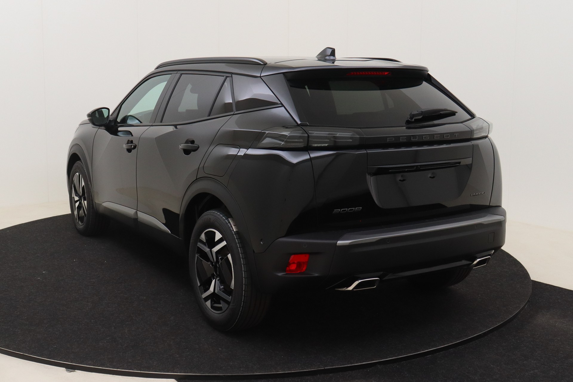 PEUGEOT 2008 Hybrid 145ch e-DSC6 GT