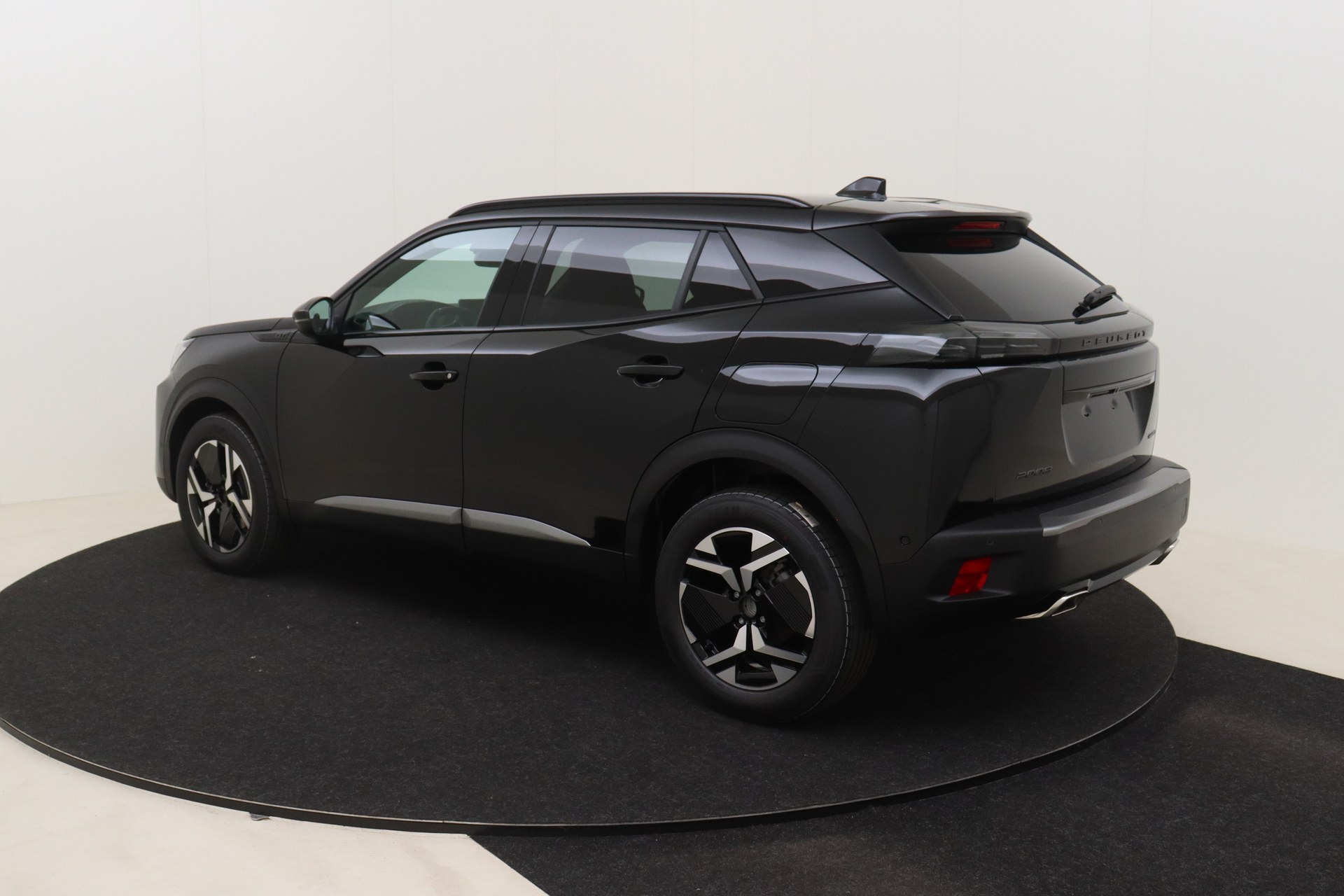 PEUGEOT 2008 Hybrid 145ch e-DSC6 GT