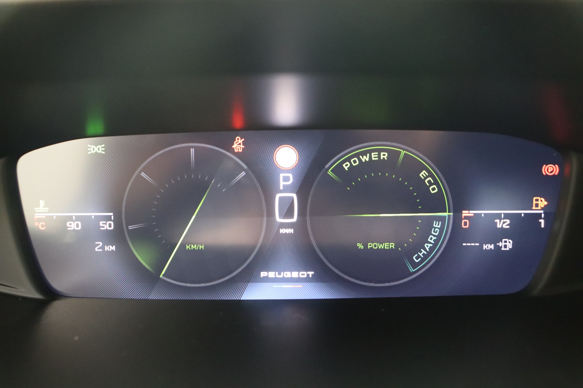 PEUGEOT 408 Hybrid 145 e-DCS6 GT